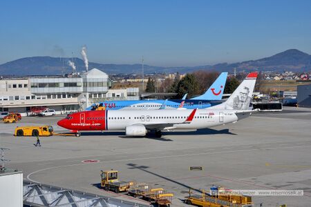 2025 02 08 APT SZG pushback norwegian air 02.jpg