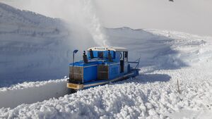Großglockner Hochalpenstraße Schneeräumung 2020 23.jpg