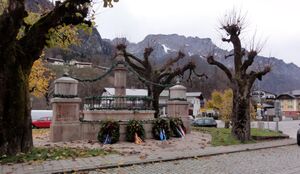 Kriegerdenkmal in Marktschellenberg.JPG