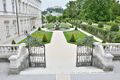 Mirabellgarten Dachsteinkalk Salzburg 2021.jpg