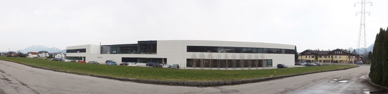 Datei:Kiska Firmengebäude Westseite.jpg