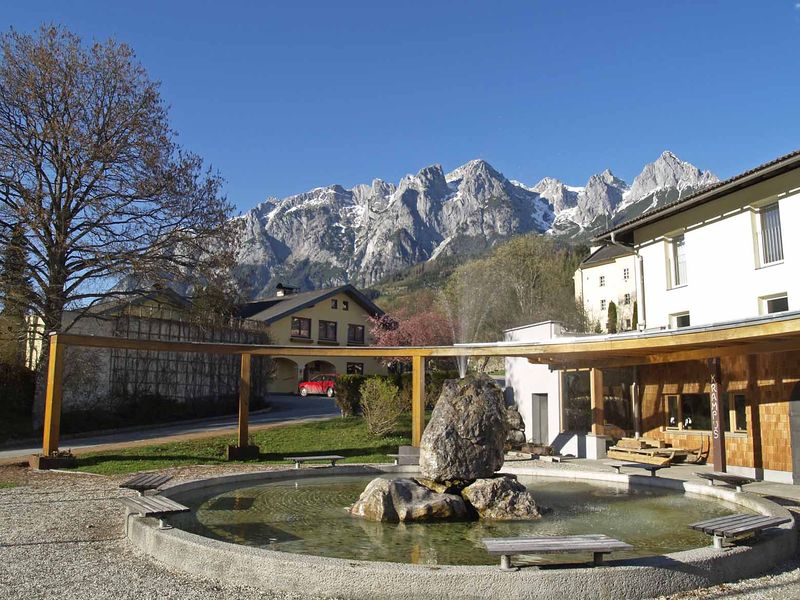 Datei:Pfarrwerfen04.jpg