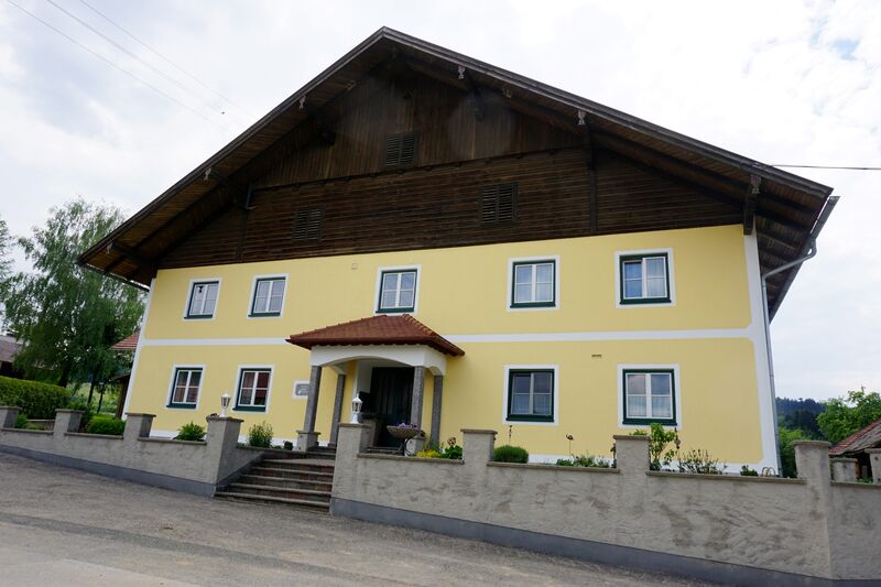Datei:Ehemaliges Gasthaus in Jagdhub.jpg