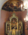 Maria Hilf Pfarrkirche, Altarausschnitt.jpg