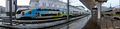 Salzburger Hauptbahnhof neu mit den Bahnsteigen 1, 2 u. 3 (von links) mit Zügen der WESTbahn, Panoramabild.jpg