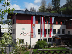 Annaberg Volksschule 01.jpg