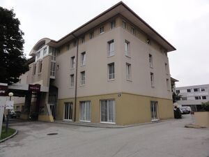 Hotel Mercure, Bayerhamerstraße.jpg