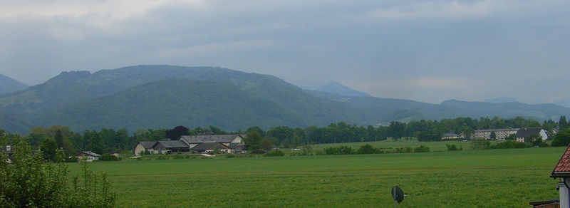 Datei:Blick nach Morzg.jpg