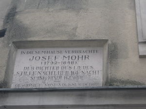 Gedenktafel Joseph Mohr Kindheit.jpg
