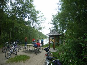 Infostation des Lieferinger Kulturwanderweges am Lieferinger Spitz.jpg