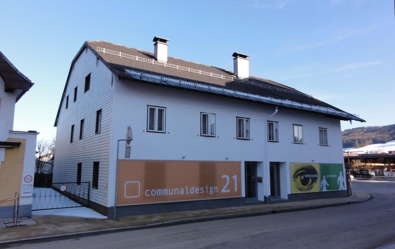 Datei:Firmensitz communaldesign21 in Thalgau Marktplatz 9.JPG
