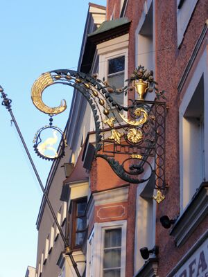 Hausschild vom Gastwirtshaus Pfaubräu in Trostberg.jpg