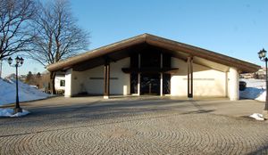 Aussegnungshalle in Straßwalchen.jpg