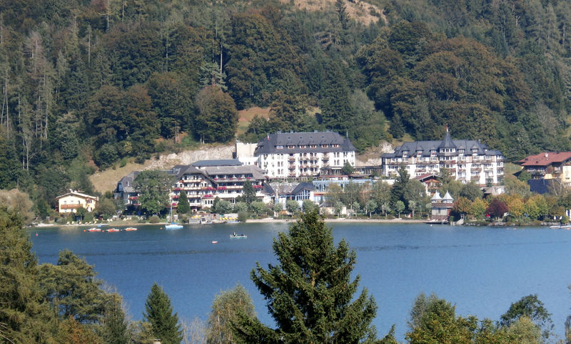 Datei:Ebners Waldhof, Südansicht.jpg