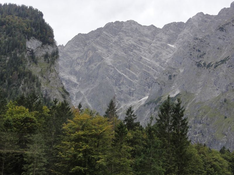 Datei:Blick zur Watzmann-Ostwand.jpg