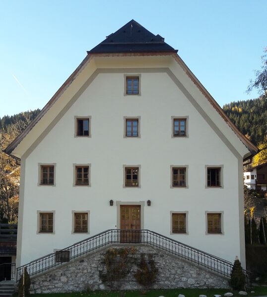 Datei:Pfarrhof Hinterthal 20211031 1.jpg