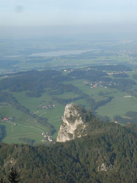 Datei:Gaisbergblick, Nockstein mit Wallersee.jpg