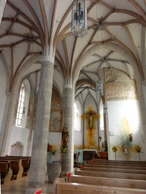 Pfarrkirche Heiligkreuz, Innenansicht.jpg