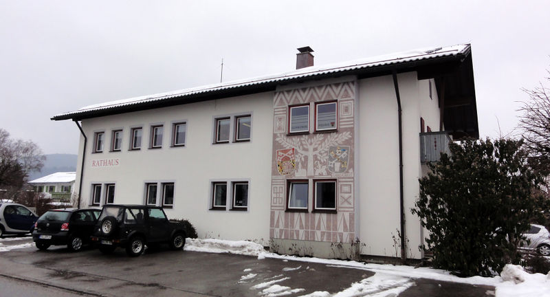 Datei:Rathaus von Piding.jpg