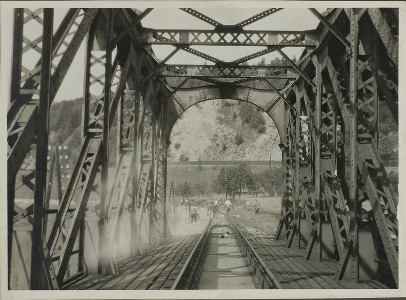 Datei:Salzburg-Tiroler-Bahn Eisenbahnbrücke Bischofshofen 02.jpg