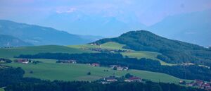 Voggenberg-Kuppe aus Haunsbergsicht.jpg