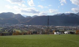 Adneter Riedl, Halleinblick.jpg