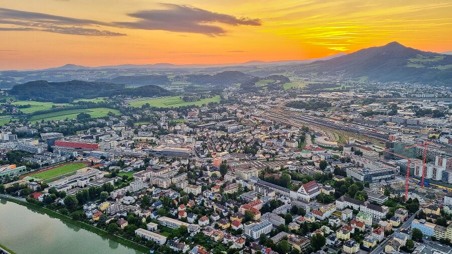 Ballonfahrt Stadt Salzburg Sonnenaufgang Juli 2024 02.jpg