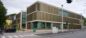 Campus Gnigl, straßenseitig.jpg