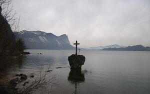 Es wird abend am kreuzstein.jpg