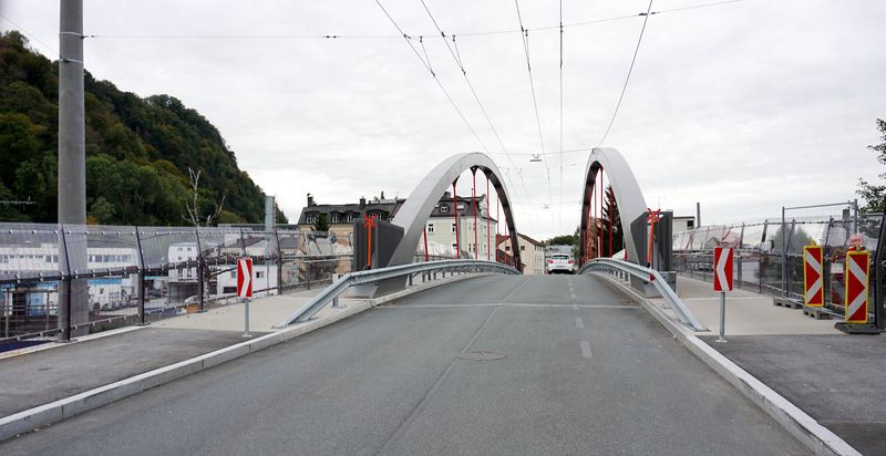 Datei:Neue Eichstraßenbrücke, Ansicht stadteinwärts.jpg