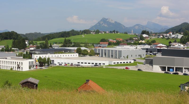 Datei:Gewerbegebiet in Elsenwang.jpg