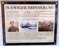 In ewiger Erinnerung Infotafel.jpg