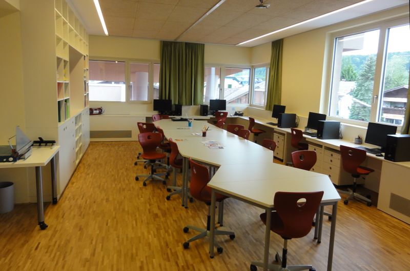 Datei:Konferenzzimmer.jpg