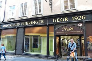 Musikhaus Pühringer Getreidegasse.jpg