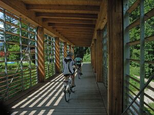Radwegbrücke über den Zinkenbach.jpg