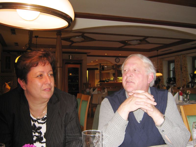 Datei:Stammtisch-Golling-1.jpg