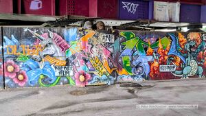 2025 07 27 Urstein Autobahnbrücke Sgraffito 02.jpg