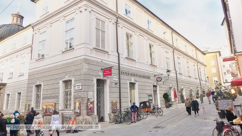 Datei:Rupertus Buchhandlung Priesterhaus Salzburg.jpg