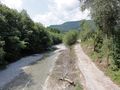 Zinkenbach, Ansicht von der Fußgängerbrücke in Abersee flussaufwärts.jpg
