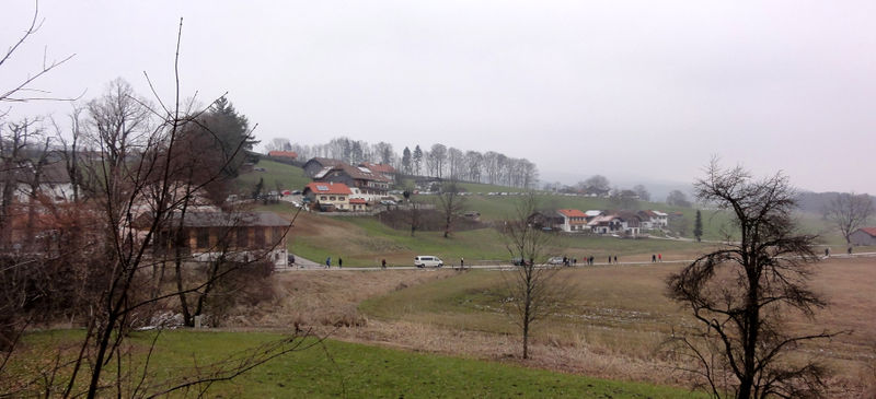 Datei:Andrang in Höglwörth.jpg