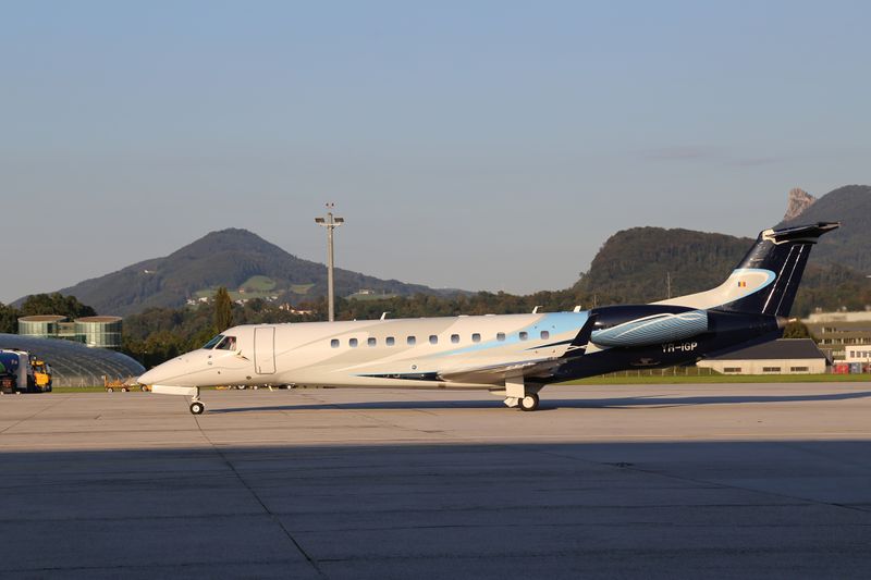 Datei:EU Gipfel Flugzeuge Rumänien.jpg
