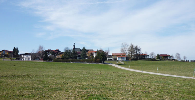 Datei:Tödtleinsdorf, südliche Ansicht.jpg