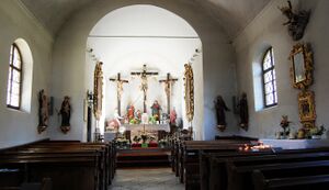 Kalvarienbergkirche in Bad Ischl, innen.jpg