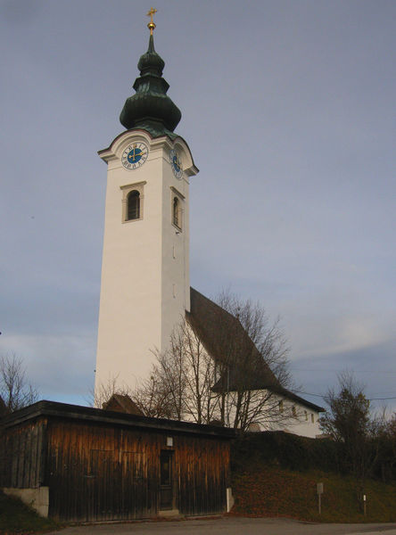 Datei:Ulrichshöglkirche.jpg