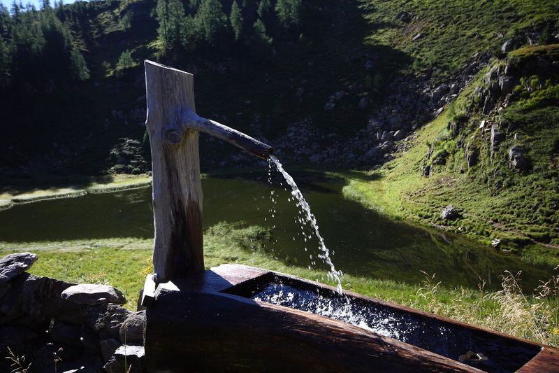 Datei:Hütte gralatisee 33977 2016-08-25.jpg