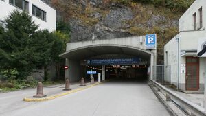 Einfahrt Parkgarage Linzer Gasse.JPG