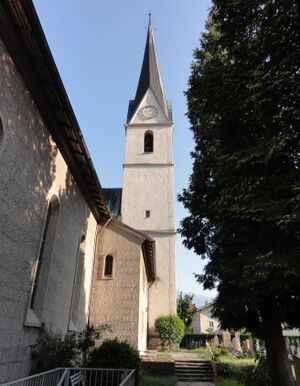 Maxglaner Kirche, Westseite.jpg