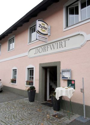 Dorfwirt in Ebenau.jpg