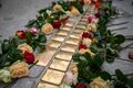 Stolpersteine vor dem Haus für Mozart 01.jpg