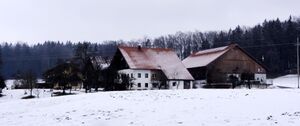 Bauernhof an der Hinterschroffenaustraße.JPG